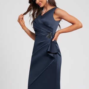 Robe Moulante Satinée Marine Élégante