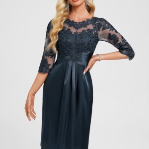 Robe Moulante Satinée Brodée