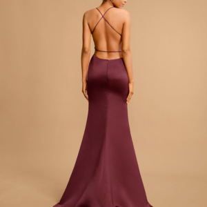 Robe Moulante Traîne Échancrée